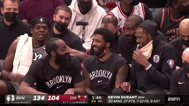 玩法-大胜公牛三巨头谈笑风生 哈登道出篮网最美夙愿