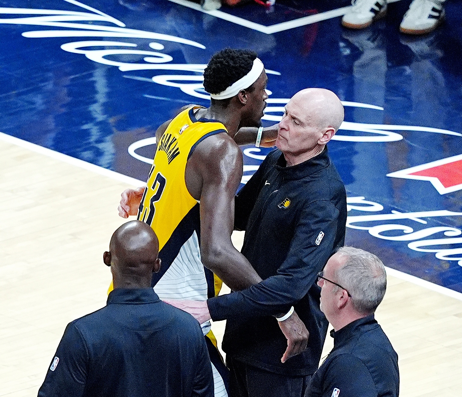 NBA彩经：步行者击退骑士 热火力拼森林狼 湖人难胜鹈鹕